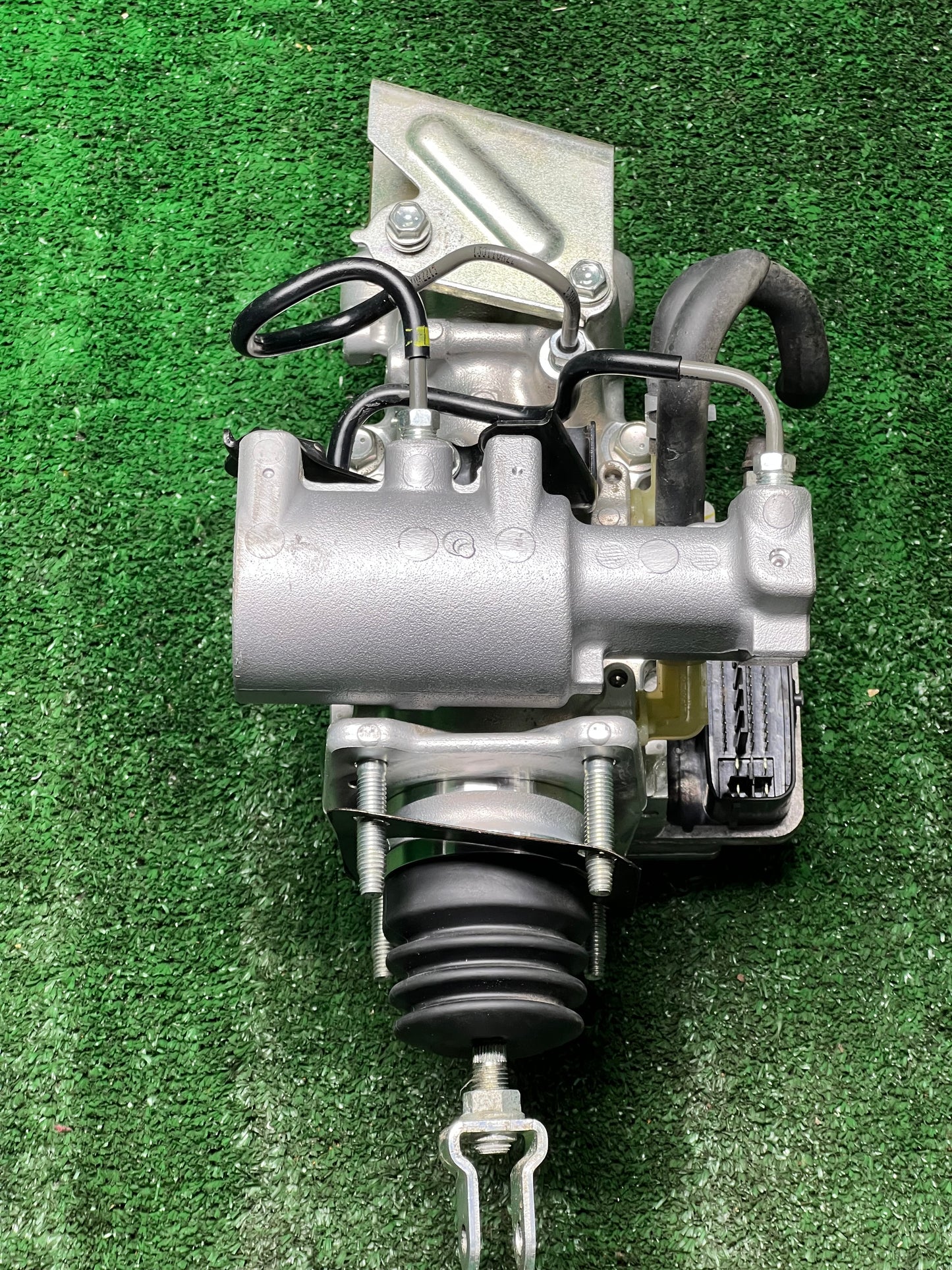 TOYOTA PRIUS HYBRID PUMP ABS 47270-47030/47210-52020 2010 2011 2012 2013 2014 15