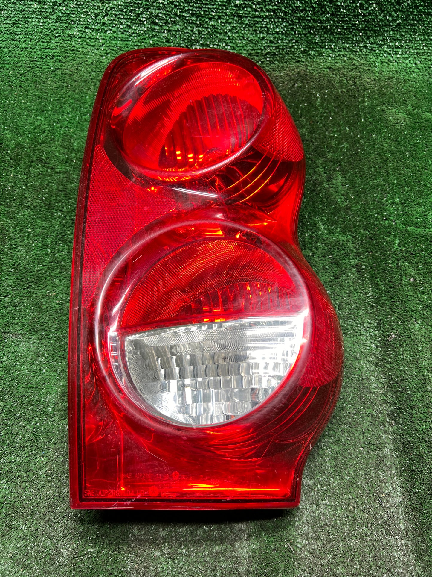 2004 2005 2006 2007 2008 2009 DODGE DURANGO LEFT TAIL LIGHT OEM 55077427AK